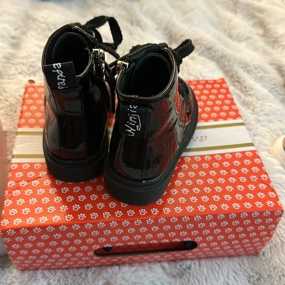 Panda Ninjia Black lace up combat boots with Zippers on side of boots. - Picture 4 of 7